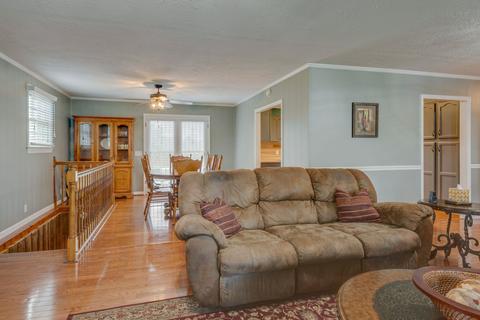 1061 Myatt Loop Rd, Burns, TN 37029 photo 4