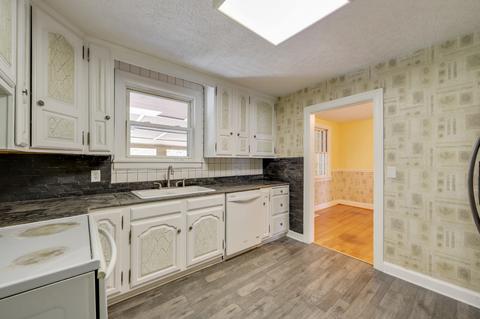 320 E Marthona Rd, Madison, TN 37115 photo 4