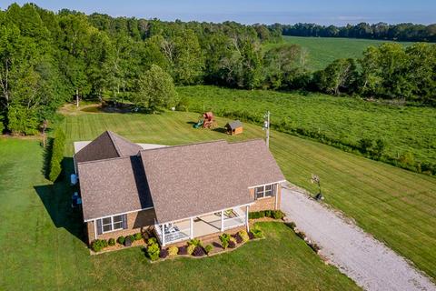 4001 Moss Rd, Baxter, TN 38544 photo 3