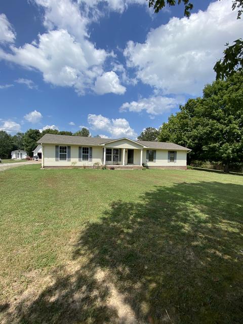 221 Riddle Ln, Loretto, TN 38469 photo 3