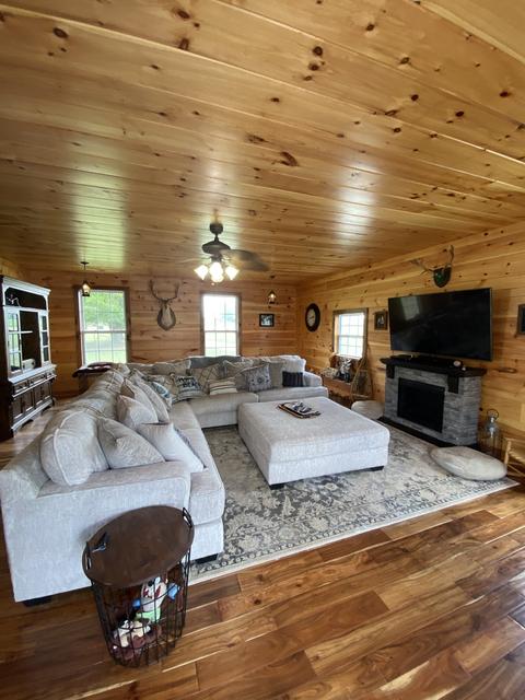 221 Riddle Ln, Loretto, TN 38469 photo 7