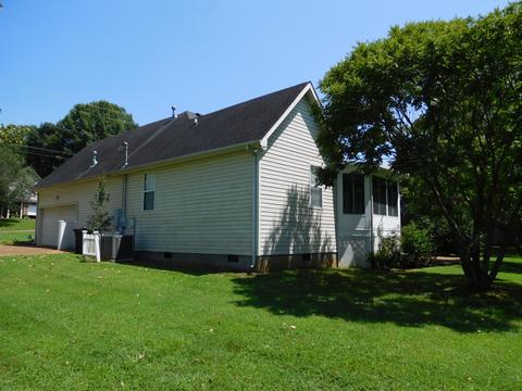1606 Eagle Trace Dr, Mount Juliet, TN 37122 photo 2
