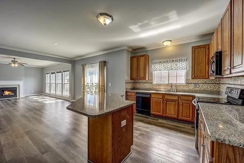 7000 Thrush Pl, Spring Hill, TN 37174 photo 4