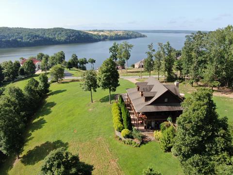 321 River Trace Dr, Dover, TN 37058 photo 1