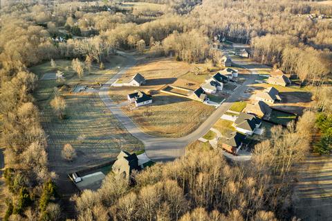 4366 Memory Ln, Adams, TN 37010 photo 1
