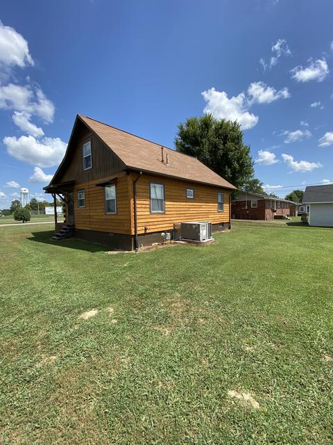 214 Collier St, Loretto, TN 38469 photo 3