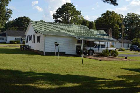 201 Powell St, Decherd, TN 37324 photo 6
