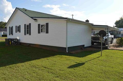 201 Powell St, Decherd, TN 37324 photo 5