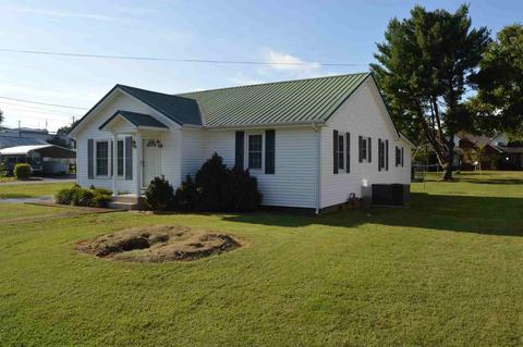 201 Powell St, Decherd, TN 37324 photo 2