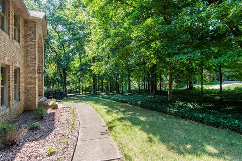 102 Clairmont Dr, Dickson, TN 37055 photo 4