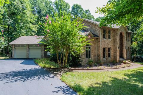 102 Clairmont Dr, Dickson, TN 37055 photo 1