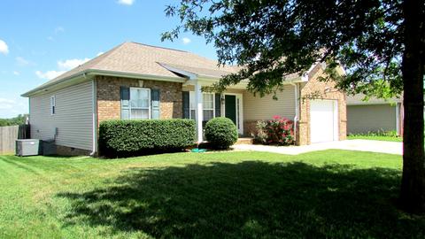 618 Berry Cir, Springfield, TN 37172 photo 2