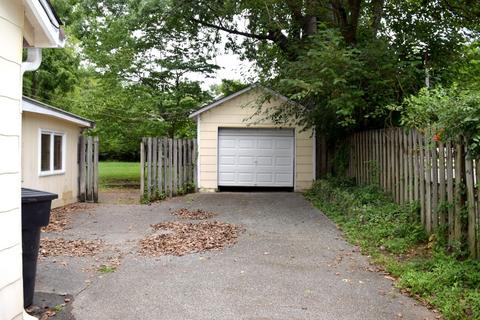 1019 E Bell St, Murfreesboro, TN 37130 photo 29
