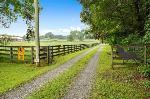 7336 Highway 76 E, Springfield, TN 37172 photo 1