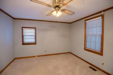 207 4th Ave N, Decherd, TN 37324 photo 17