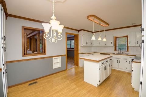 207 4th Ave N, Decherd, TN 37324 photo 7