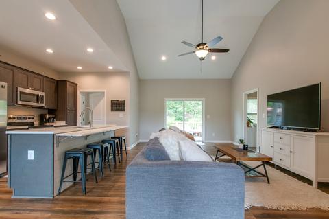 114 Black Rd, Dickson, TN 37055 photo 4