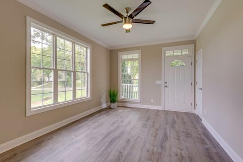 217 Garner St, Springfield, TN 37172 photo 4