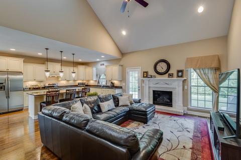 2080 Lequire Ln, Spring Hill, TN 37174 photo 11