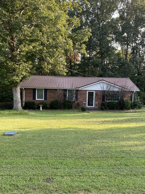 610 Beech St, Centerville, TN 37033 photo 1