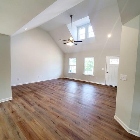 384 Diane Loop, White Bluff, TN 37187 photo 2