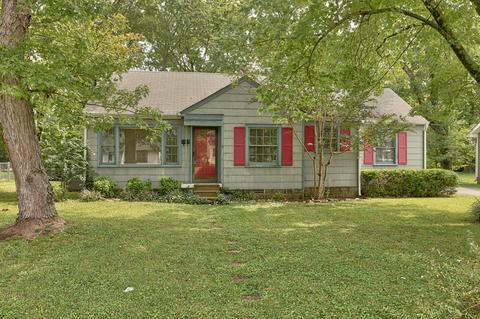 1018 Leaf Ave, Murfreesboro, TN 37130 photo 1