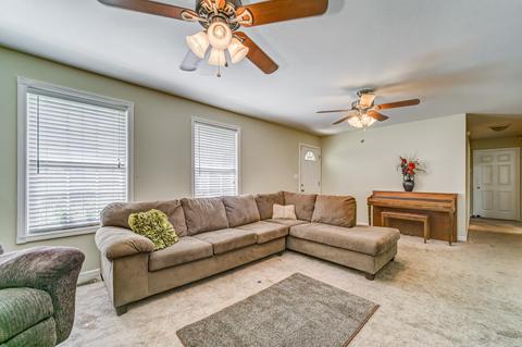 5407 Marion Rd, Cunningham, TN 37052 photo 2
