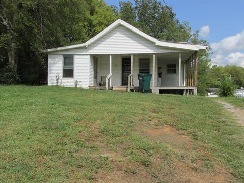 654 E Jefferson St, Pulaski, TN 38478 photo 3