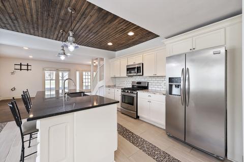400 High St, Dickson, TN 37055 photo 9