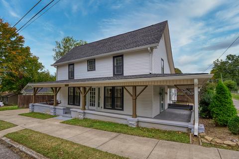 400 High St, Dickson, TN 37055 photo 1