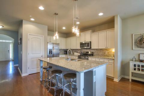 3016 Alan Dr, Spring Hill, TN 37174 photo 2
