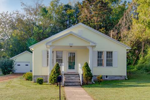 102 E Ward St, Centerville, TN 37033 photo 1
