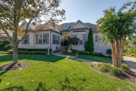 7005 Silver Cloud Way, Spring Hill, TN 37174 photo 2