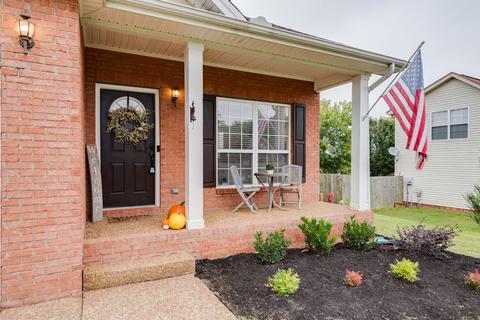 2932 Hearthside Dr, Spring Hill, TN 37174 photo 4