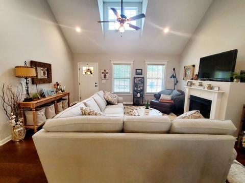 378 Diane Loop, White Bluff, TN 37187 photo 6