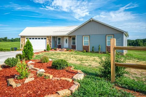 212 Pollard Rd, Walling, TN 38587 photo 4