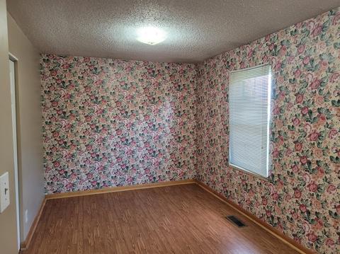301 Greer Dr, Springfield, TN 37172 photo 2