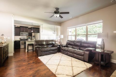 1049 Daniel Ln, Spring Hill, TN 37174 photo 4