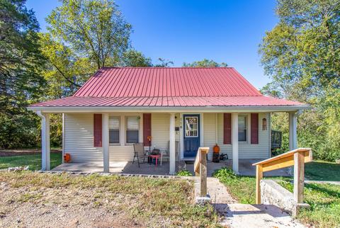 114 Sunset Cir, Centerville, TN 37033 photo 1