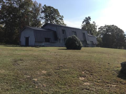 2146 Skyview Dr, Centerville, TN 37033 photo 1