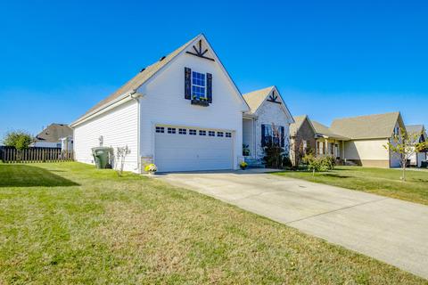 414 Arabian Ln, Springfield, TN 37172 photo 1