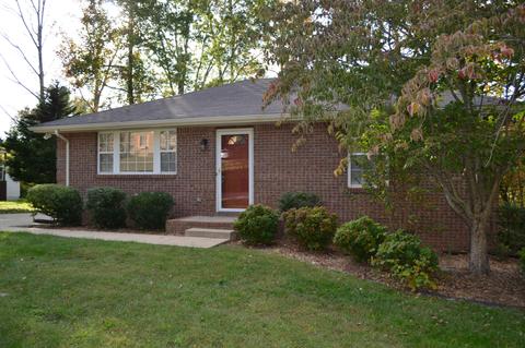 200 Luther Ct, Dickson, TN 37055 photo 1