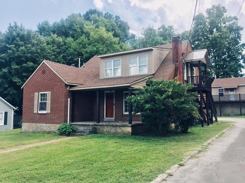 451 E Madison St, Pulaski, TN 38478 photo 1