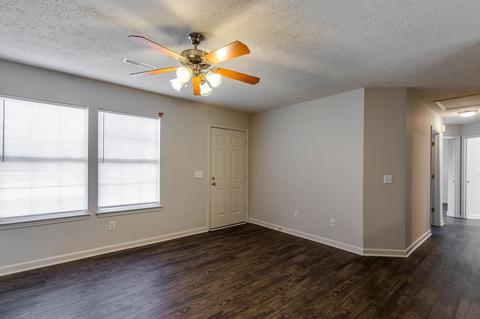 603 W 3rd St, Dickson, TN 37055 photo 7