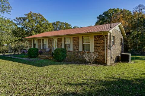527 Fairview Rd, Loretto, TN 38469 photo 5