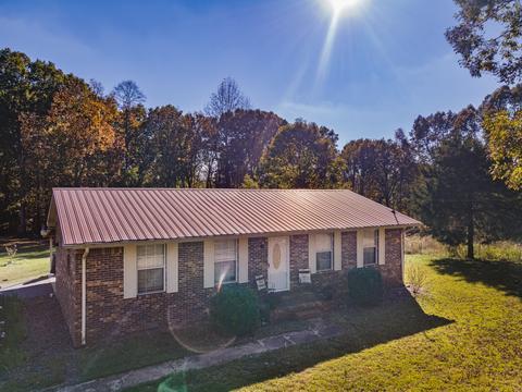 527 Fairview Rd, Loretto, TN 38469 photo 2