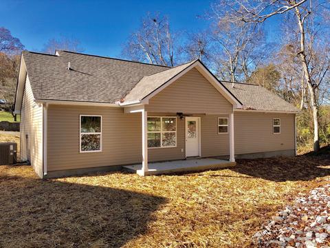103 Reeves St, Dickson, TN 37055 photo 2