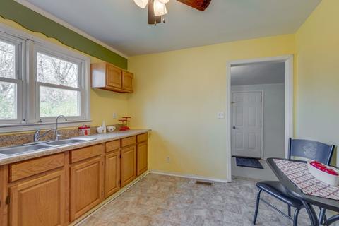 1141 Highway 47 E, Dickson, TN 37055 photo 9