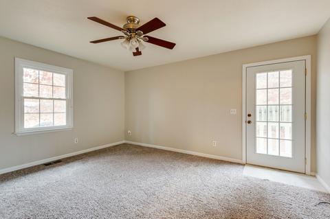 302 Mockingbird Ln, Dickson, TN 37055 photo 18