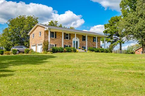 790 Blakemore Rd, Dickson, TN 37055 photo 1